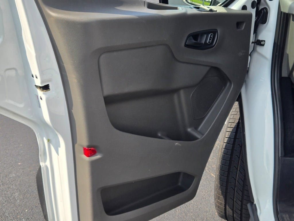 Certified 2024 Ford Transit 350 XLT RWD image 12