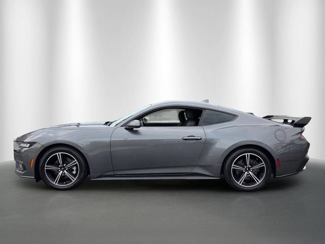 Certified 2024 Ford Mustang Coupe RWD image 2