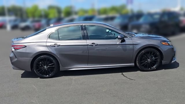 Used 2023 Toyota Camry XSE FWD image 2