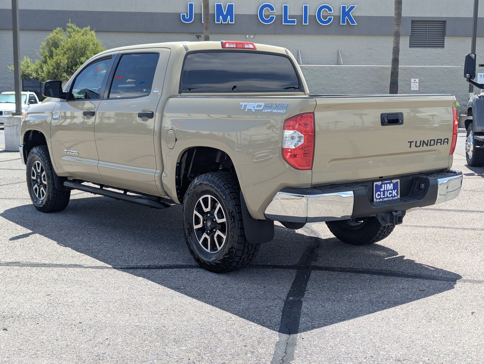 Used 2017 Toyota Tundra SR5 w/ TRD Off Road Package AWD/4WD image 4