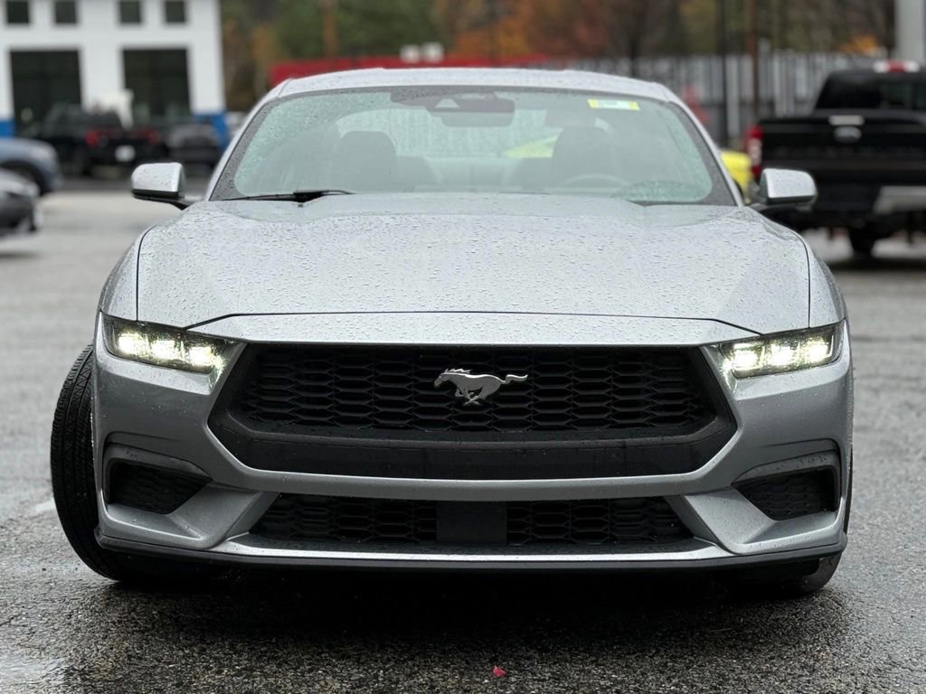 Certified 2024 Ford Mustang Coupe image 4