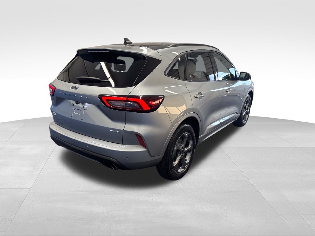 Certified 2024 Ford Escape ST-Line w/ Tech Pack #1 AWD/4WD image 6
