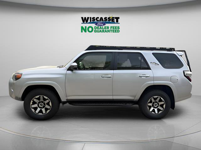 Used 2018 Toyota 4Runner TRD Off-Road Premium AWD/4WD image 26