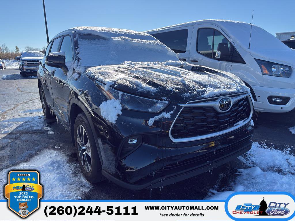 Used 2023 Toyota Highlander XLE