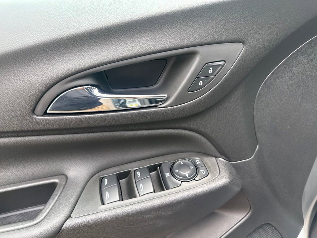 Used 2024 Chevrolet Equinox LT AWD/4WD image 8