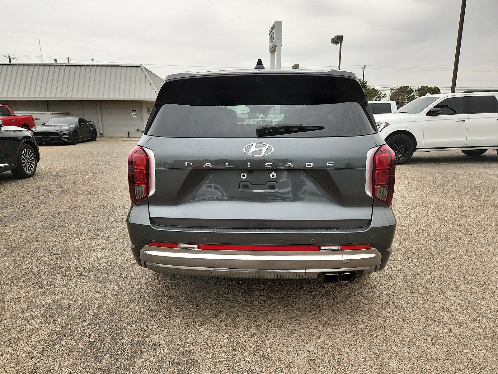 Used 2024 Hyundai Palisade Calligraphy FWD image 6