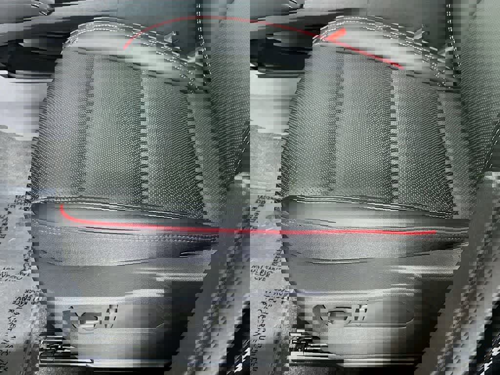 Used 2023 Buick Envision Essence w/ Sport Touring Package image 30