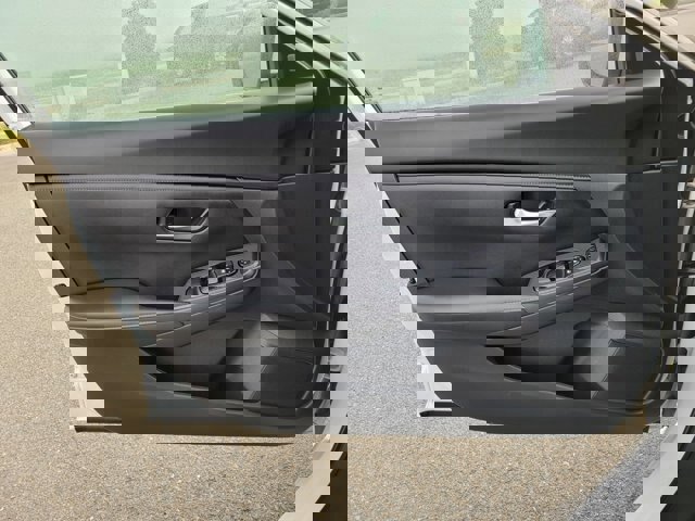 Used 2021 Nissan Sentra SV image 27