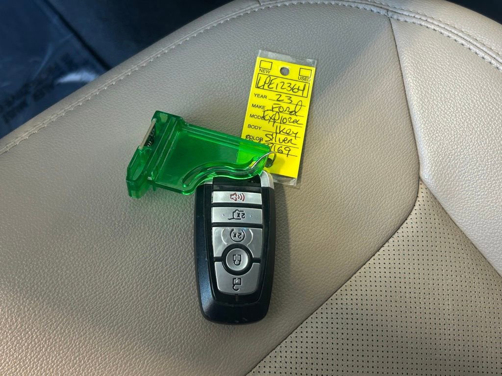 Certified 2023 Ford Explorer Limited w/ Equipment Group 301A image 44