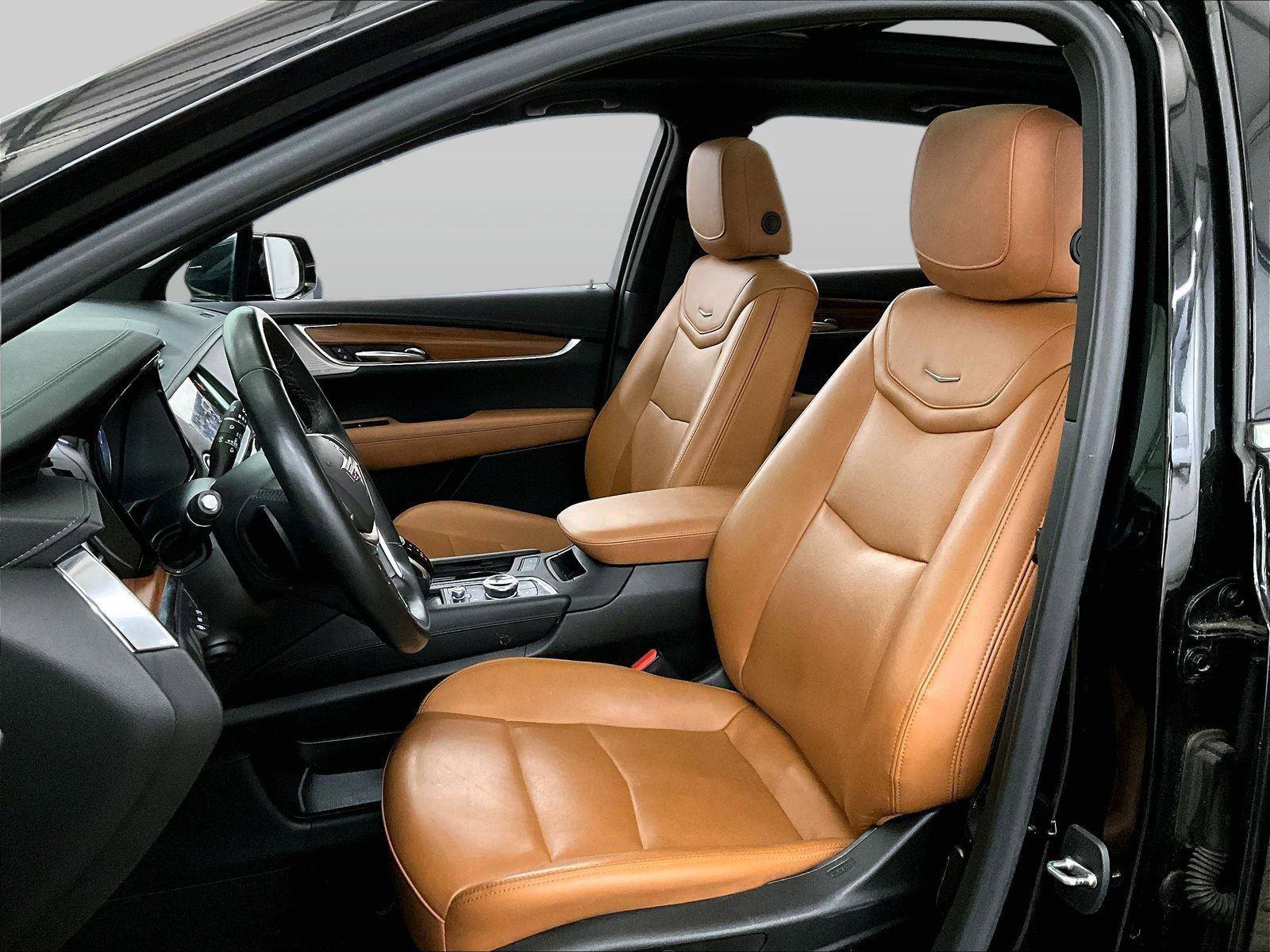 Used 2021 Cadillac XT5 Premium Luxury AWD/4WD image 24