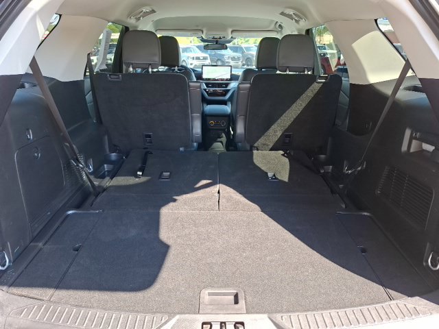 Certified 2025 Ford Explorer Active w/ Active Comfort Package RWD image 31