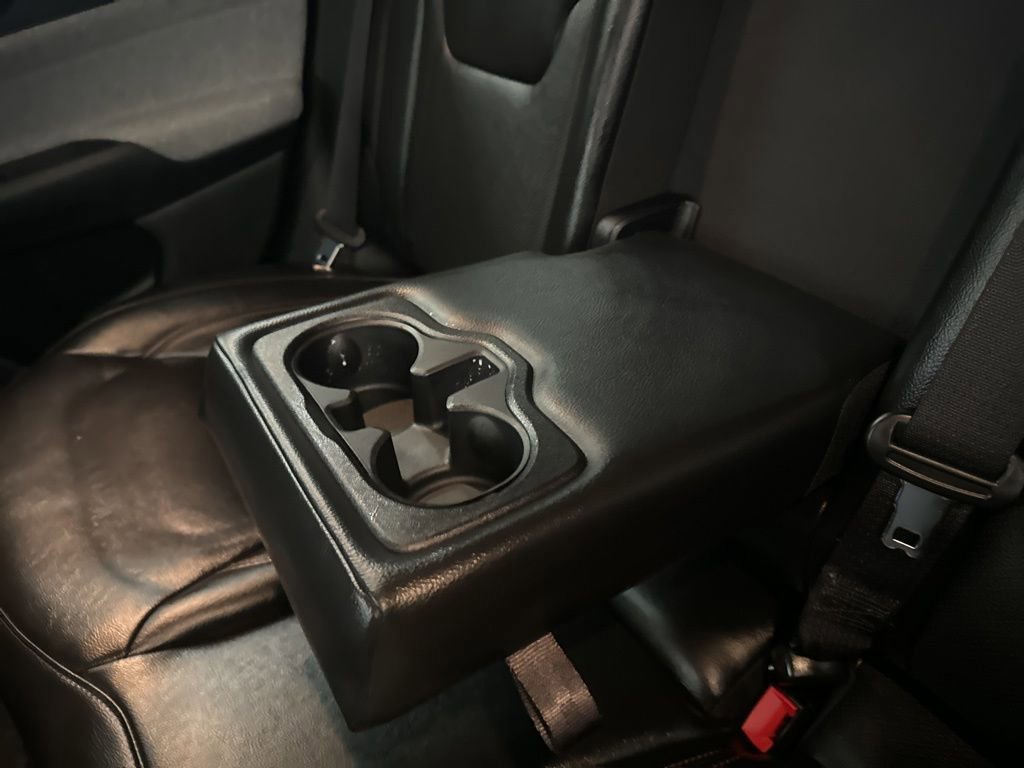 Used 2023 Jeep Compass Latitude image 36