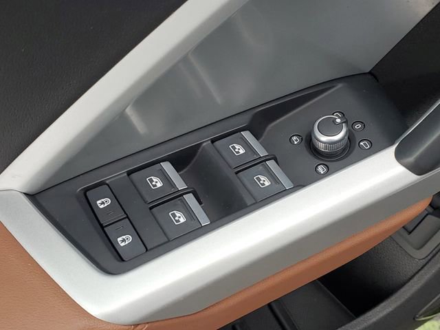 Used 2022 Audi Q3 2.0T Premium Plus w/ Premium Plus Package image 27