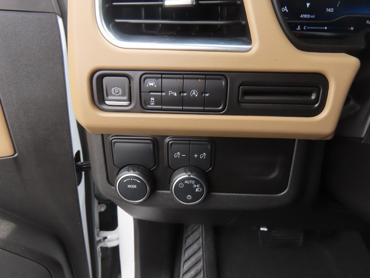 Used 2023 Chevrolet Tahoe Premier RWD image 28