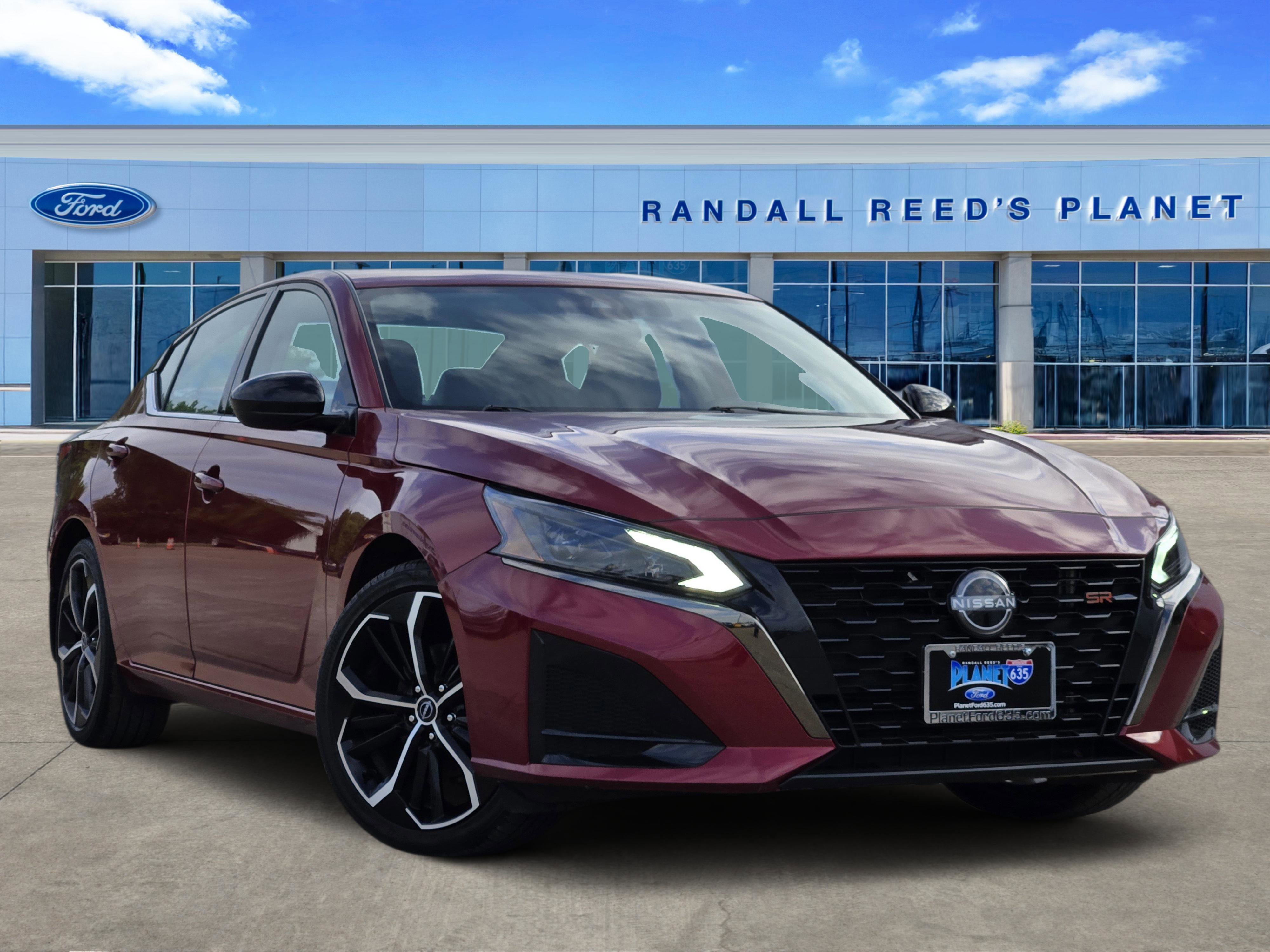 Used 2024 Nissan Altima 2.5 SR FWD image 5