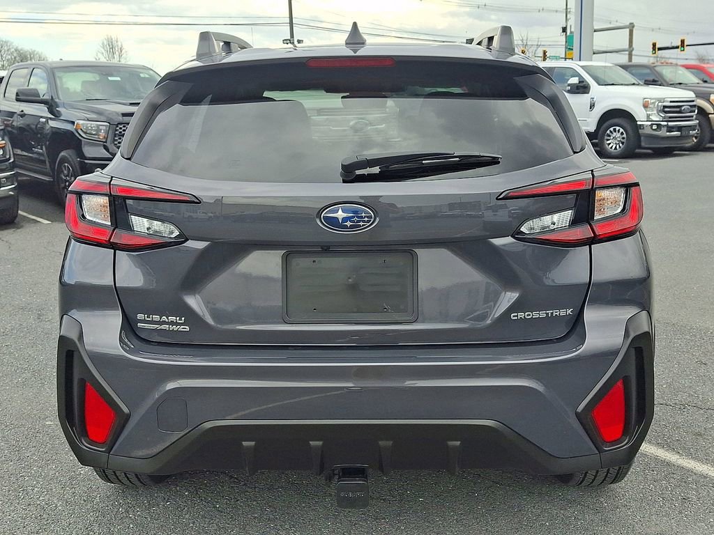 Used 2024 Subaru Crosstrek 2.0i Premium image 3