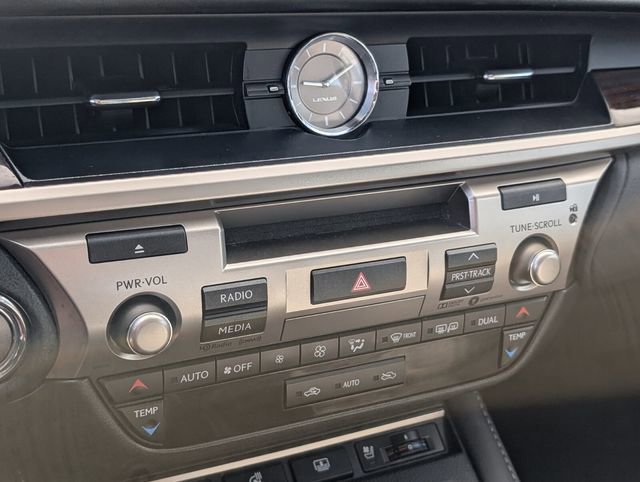 Used 2017 Lexus ES 350 w/ Luxury Package FWD image 18