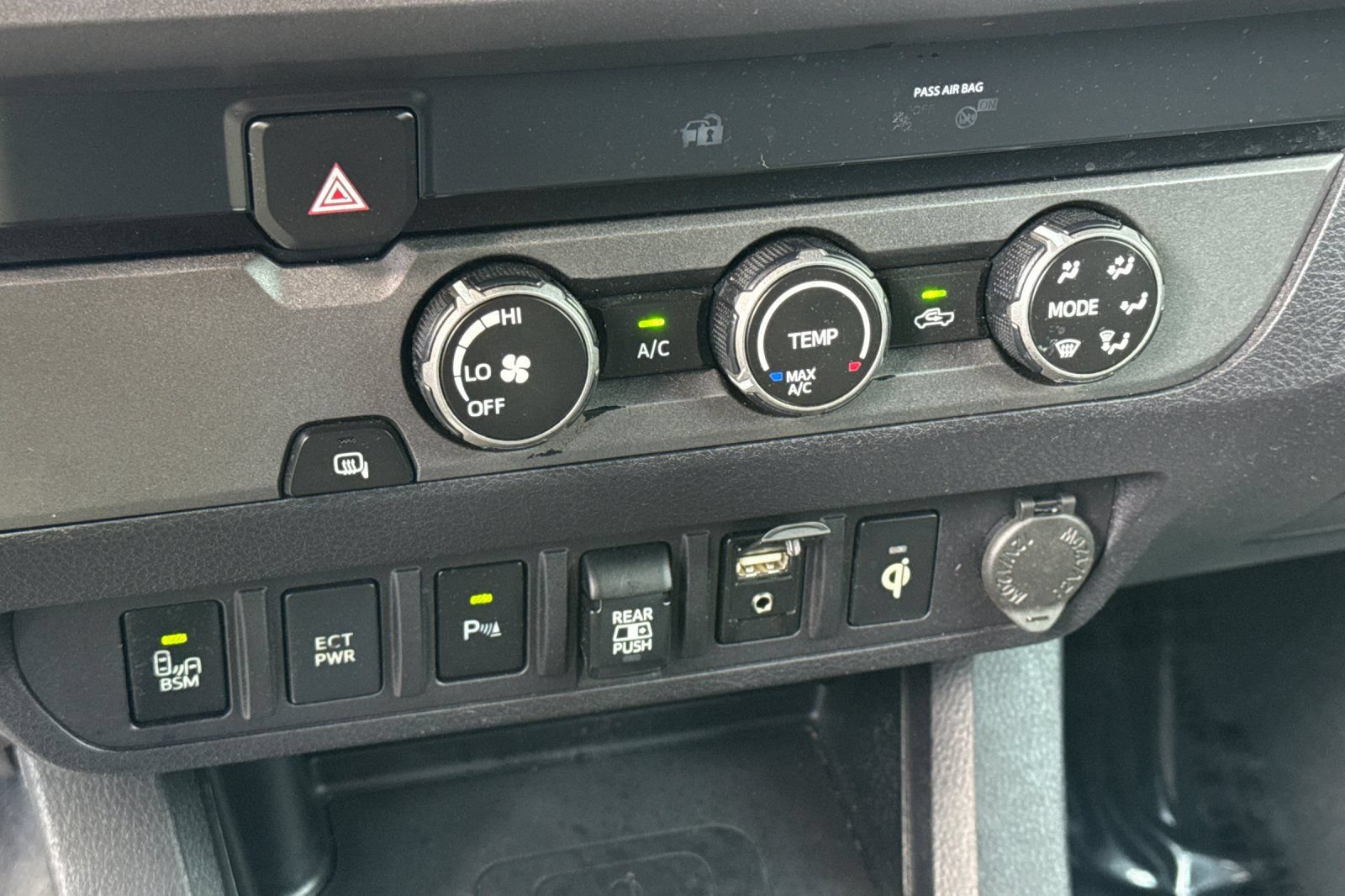 Used 2019 Toyota Tacoma TRD Off-Road w/ Technology Package RWD image 21