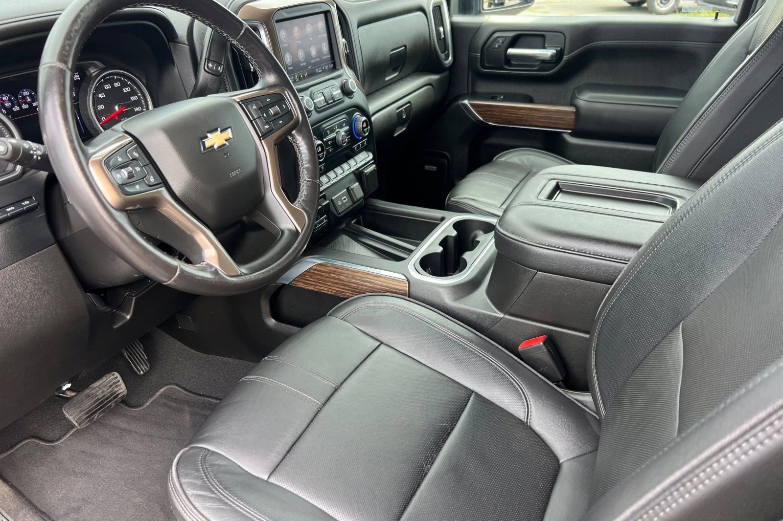 Used 2022 Chevrolet Silverado 3500 High Country w/ Z71 Off-Road Package image 11