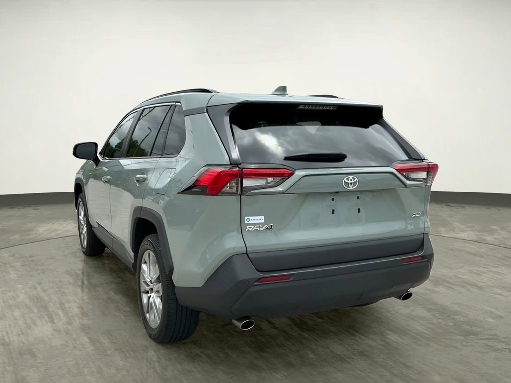 Used 2023 Toyota RAV4 XLE Premium FWD image 5