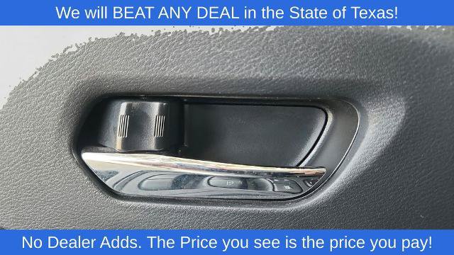 Used 2022 Nissan Versa SV FWD image 19