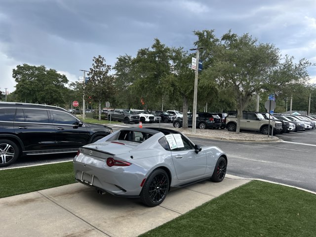 Used 2024 MAZDA MX-5 Miata RF Club RWD image 3