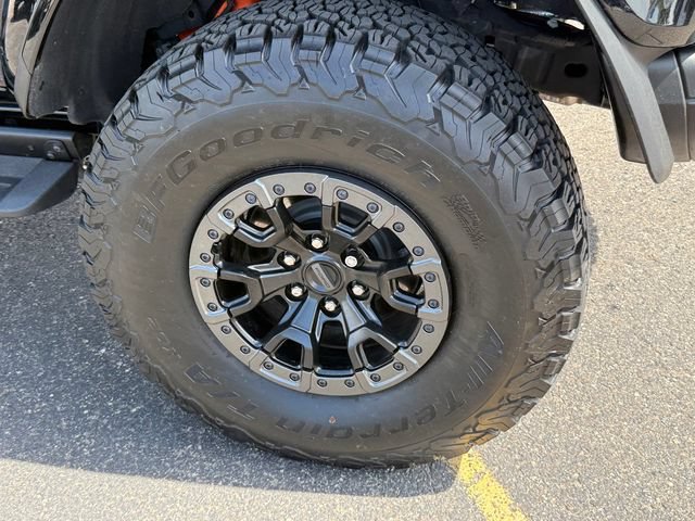 Certified 2024 Ford Bronco Raptor w/ Interior Carbon Fiber Pack 6 AWD/4WD image 5
