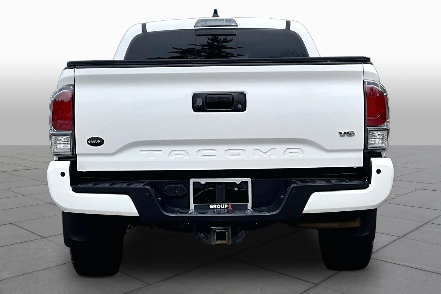 Used 2023 Toyota Tacoma TRD Off-Road w/ TRD Premium Off Road Package AWD/4WD image 5