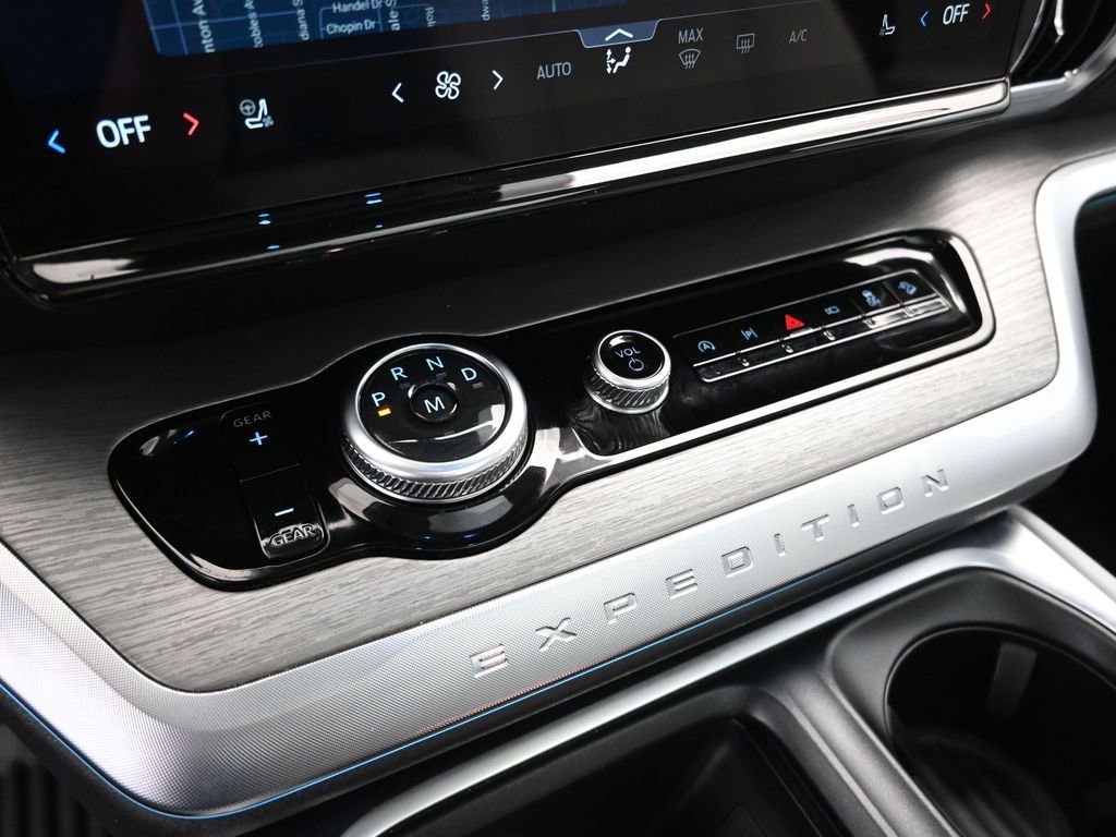 Certified 2025 Ford Expedition Max Platinum image 45