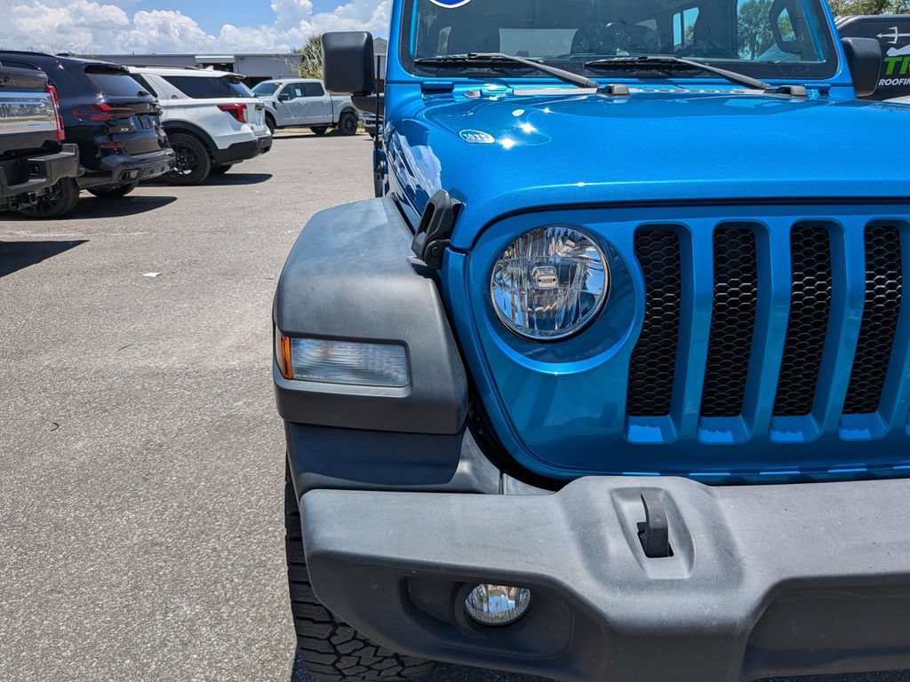 Used 2022 Jeep Wrangler Unlimited Sport AWD/4WD image 11