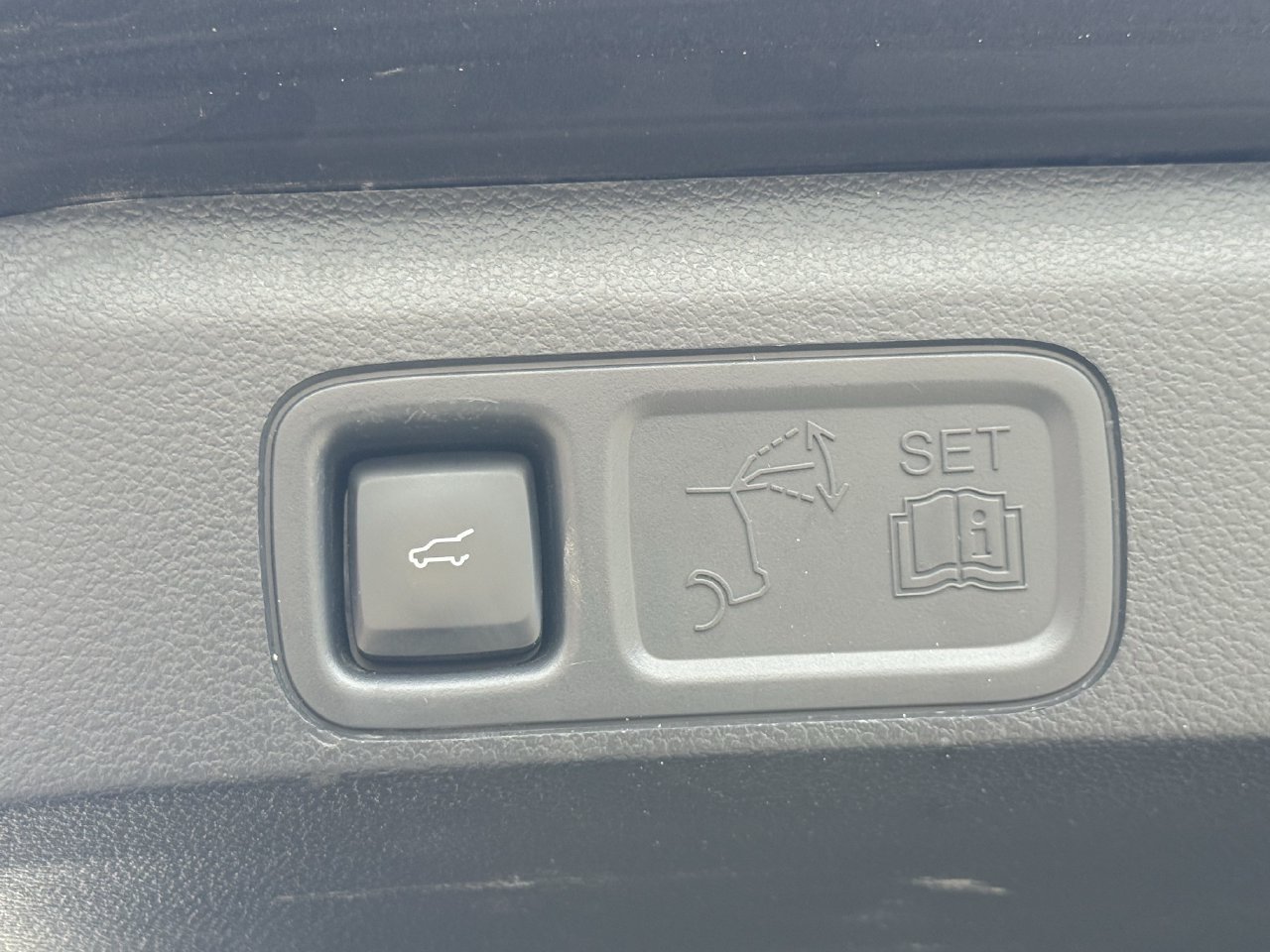 Certified 2024 Ford Expedition Max Limited RWD image 37