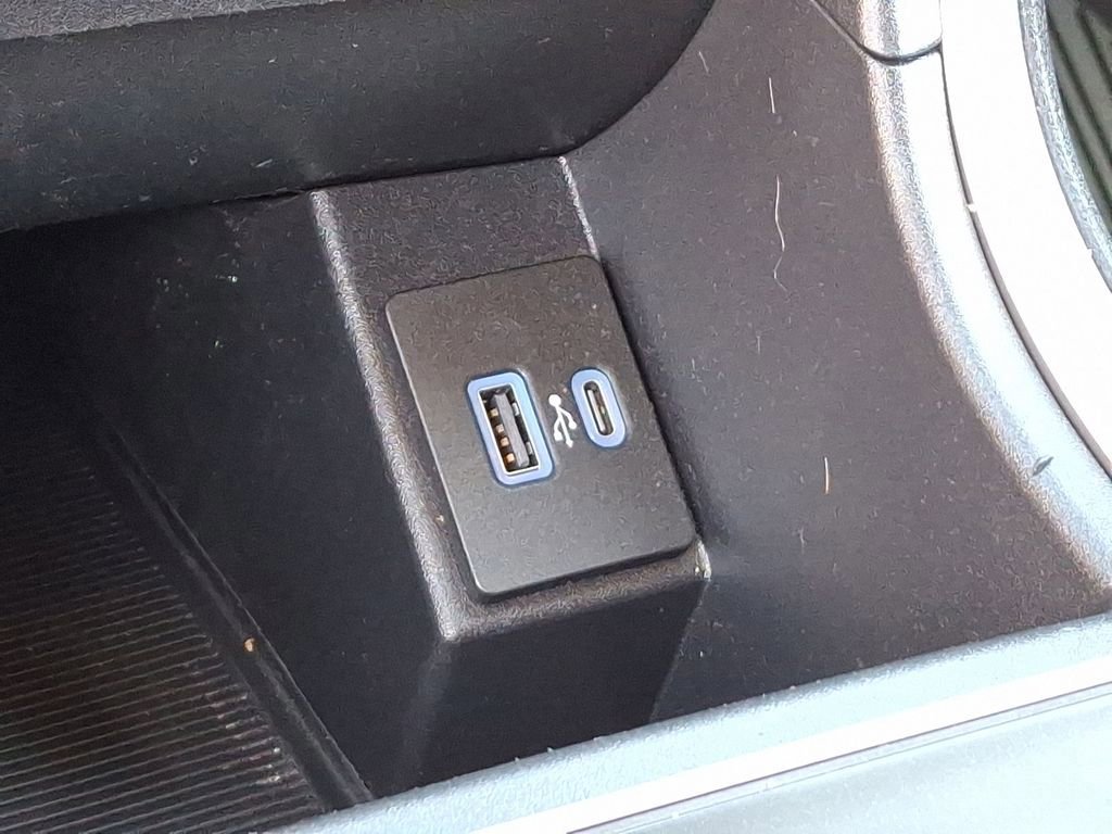 Certified 2022 Ford Edge SE w/ Black Appearance Package image 25