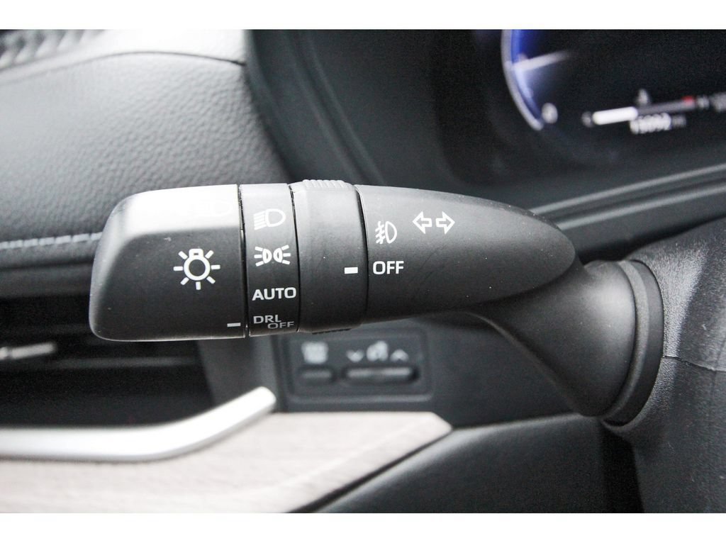 Used 2024 Toyota Grand Highlander AWD image 17