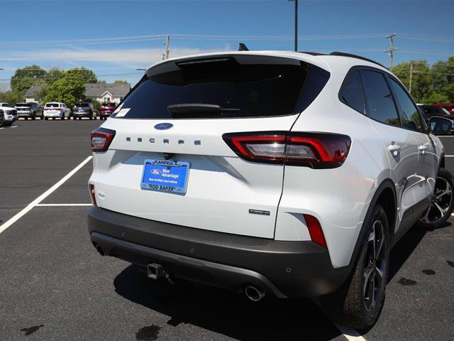 Certified 2025 Ford Escape ST-Line Select w/ Tech Pack #1 AWD/4WD image 10