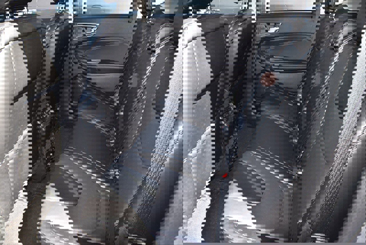 Certified 2022 Ford Edge Titanium image 10