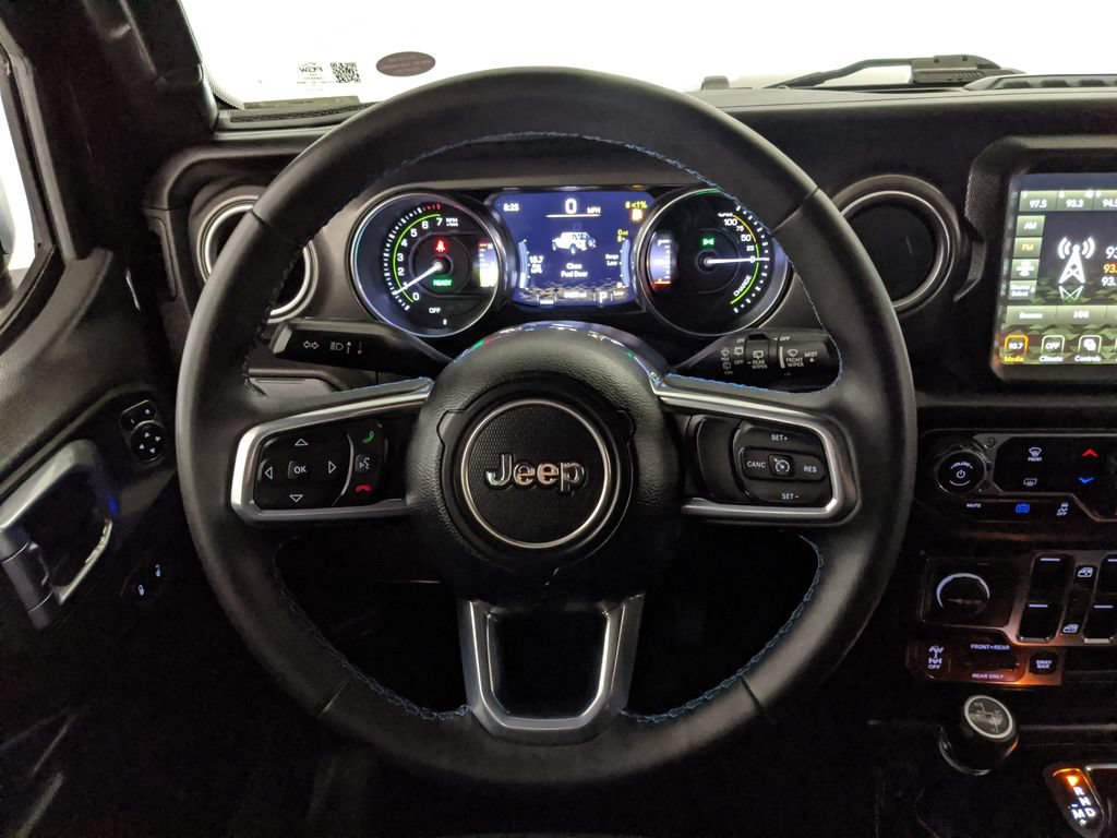 Used 2023 Jeep Wrangler Unlimited Rubicon 4xe AWD/4WD image 10
