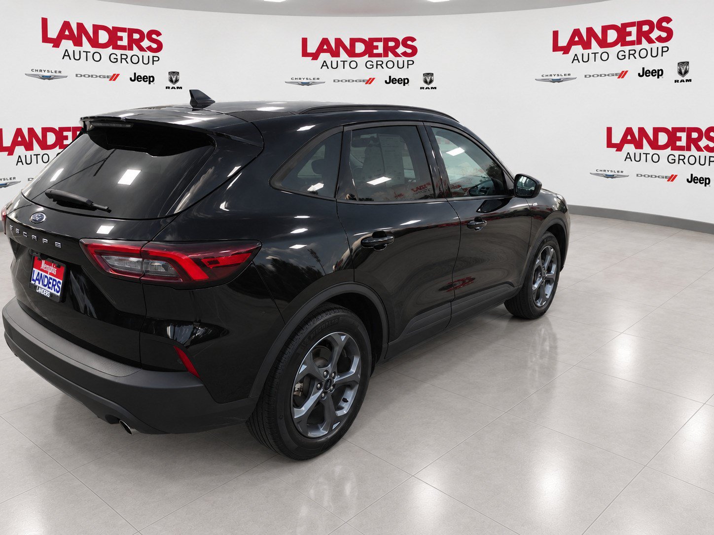 Certified 2025 Ford Escape ST-Line FWD image 5
