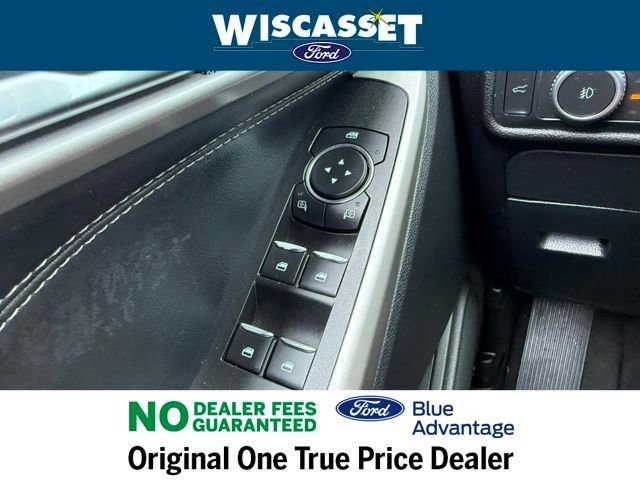 Certified 2022 Ford Explorer XLT w/ Equipment Group 202A AWD/4WD image 38