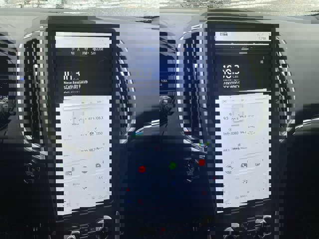 Certified 2024 Ford Edge ST-Line w/ Class II Trailer Tow Package image 15