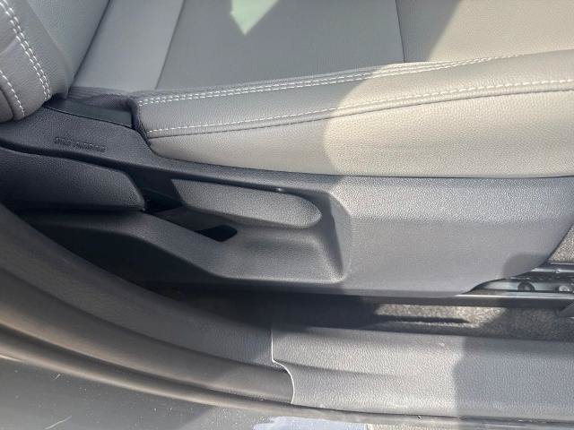 Used 2026 Toyota Camry SE FWD image 27