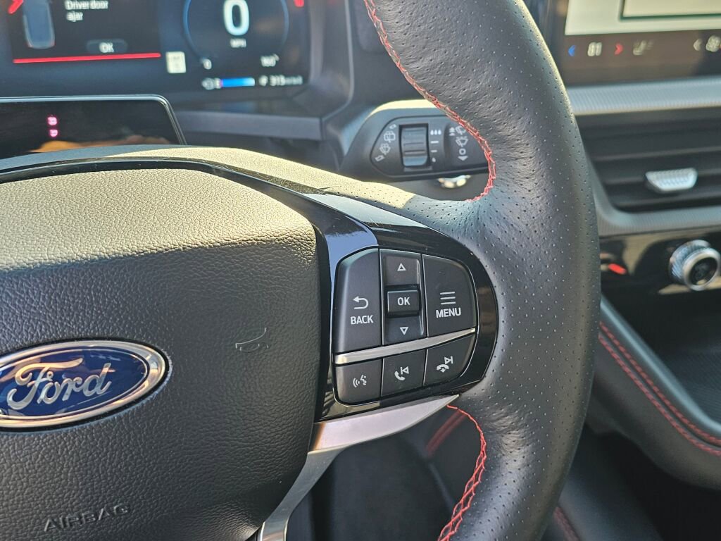 Certified 2025 Ford Explorer ST-Line image 24