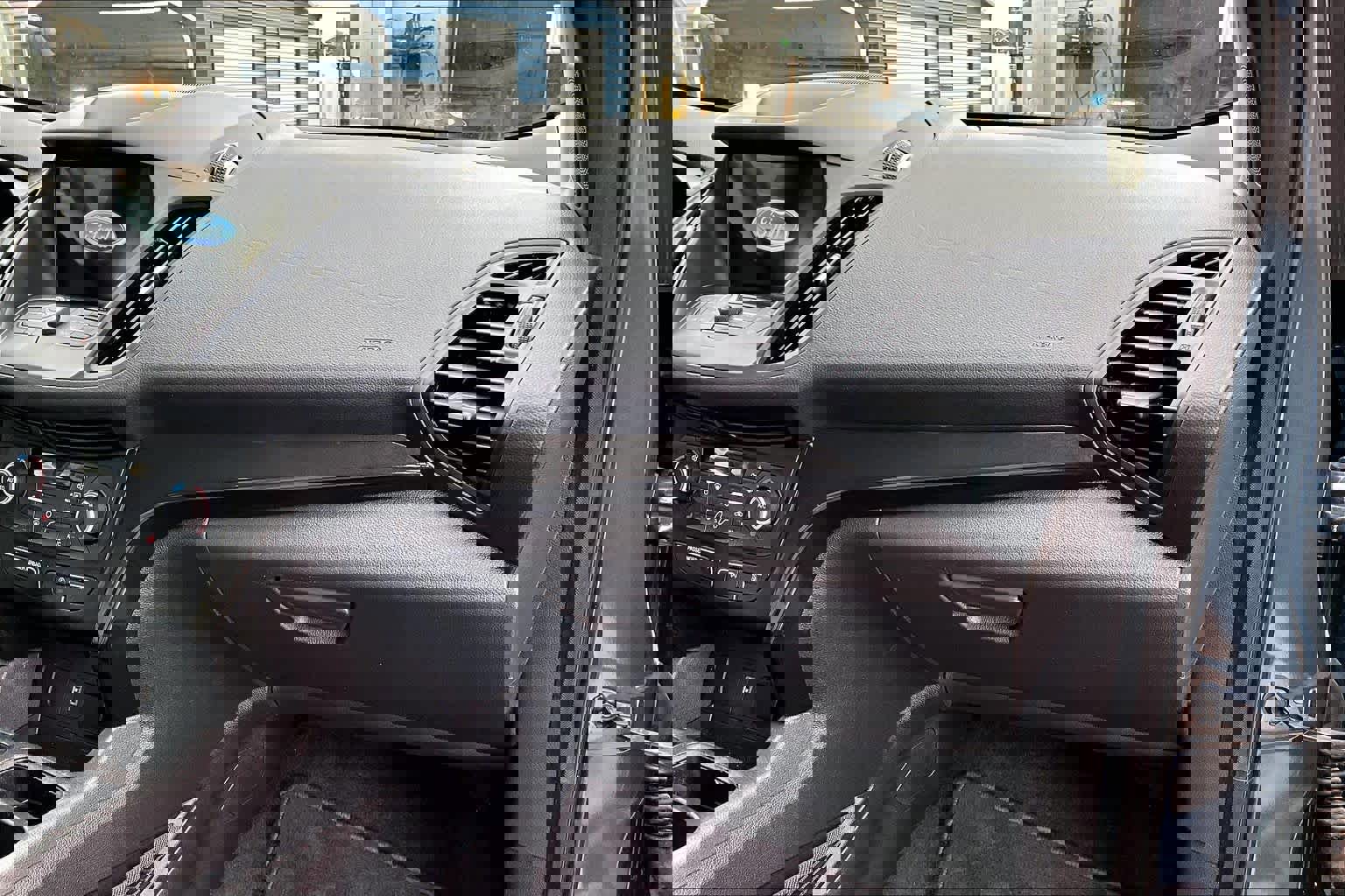 Certified 2019 Ford Escape SE image 20