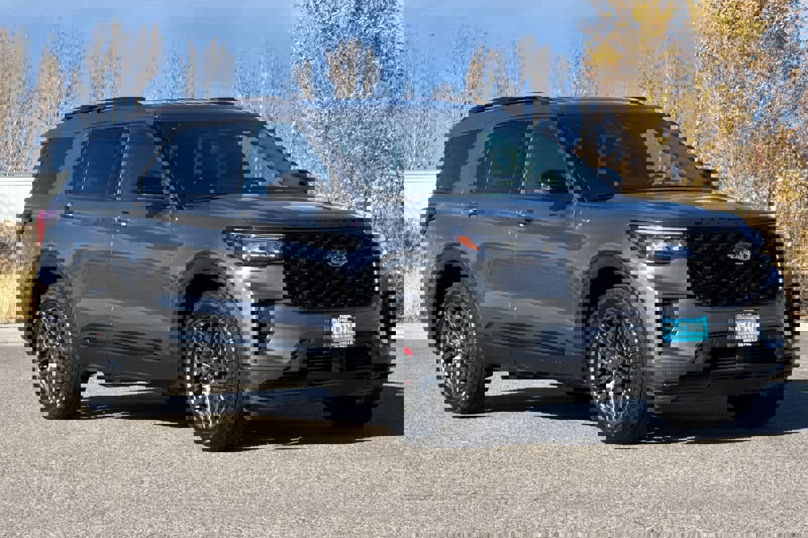 Certified 2025 Ford Explorer ST-Line w/ ST-Line Street Pack image 7