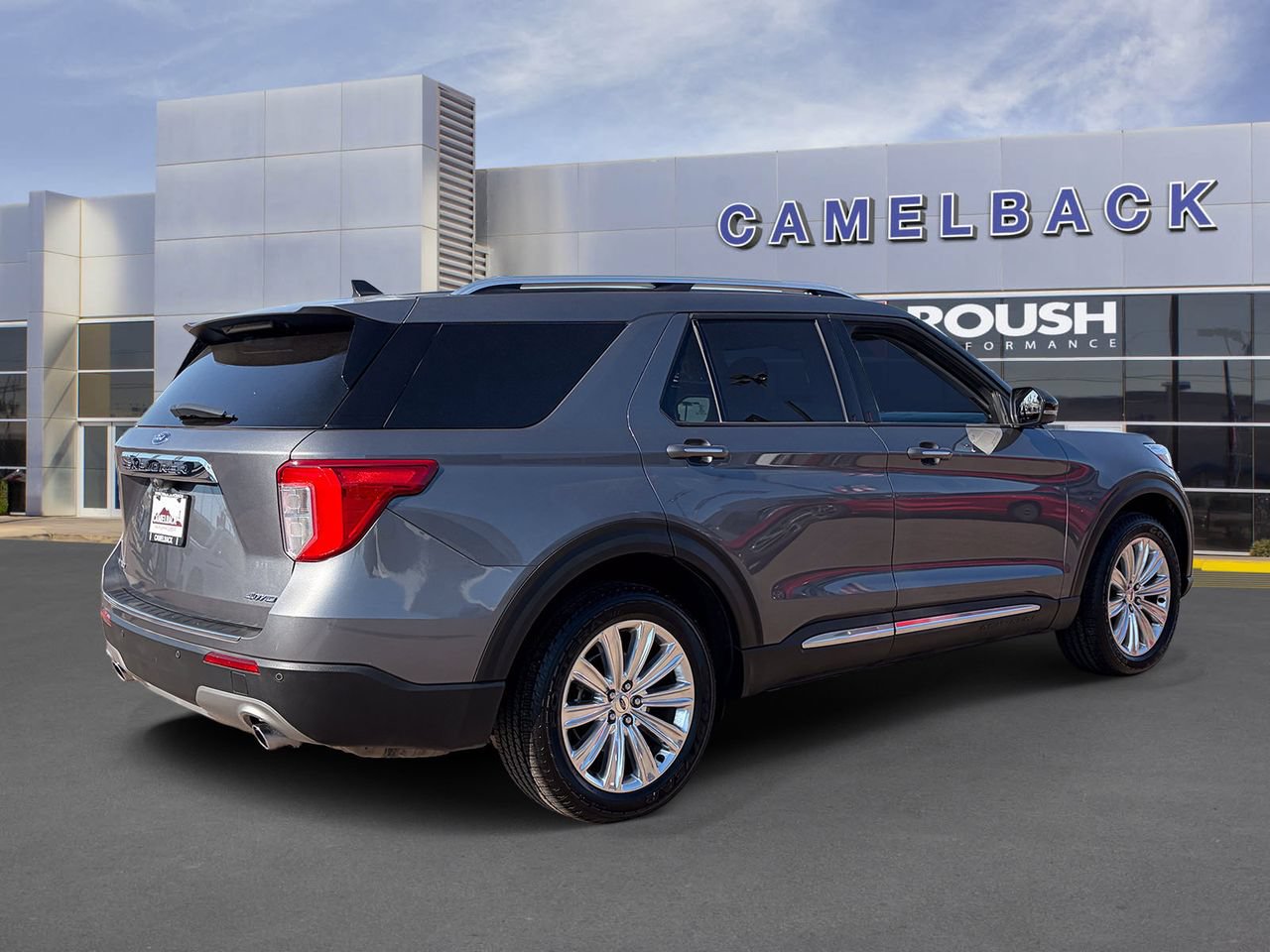 Certified 2022 Ford Explorer Limited w/ Equipment Group 301A AWD/4WD image 6