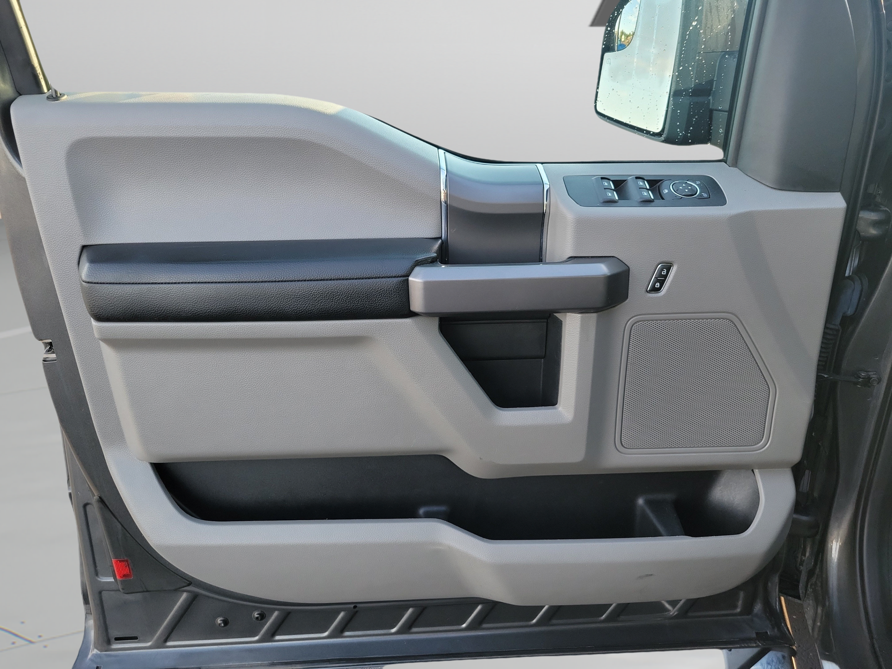 Certified 2019 Ford F150 XLT w/ Equipment Group 302A Luxury RWD image 18
