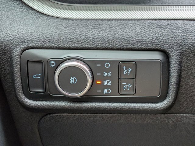 Certified 2024 Ford Explorer XLT w/ Equipment Group 202A image 18