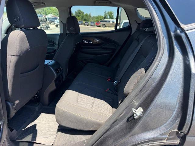 Used 2020 GMC Terrain SLE w/ Driver Convenience Package FWD image 9
