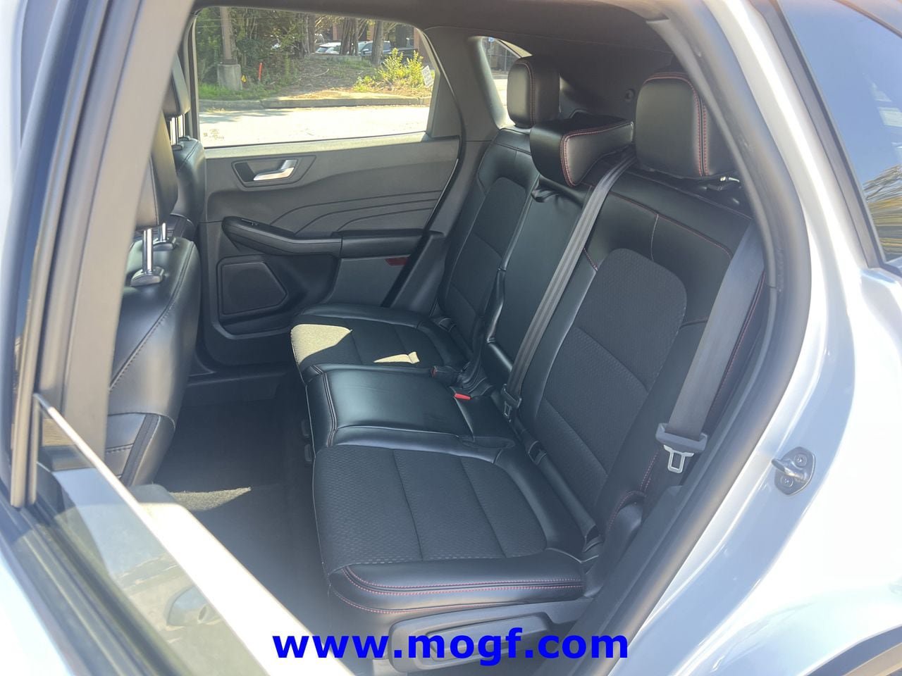 Certified 2025 Ford Escape ST-Line FWD image 20