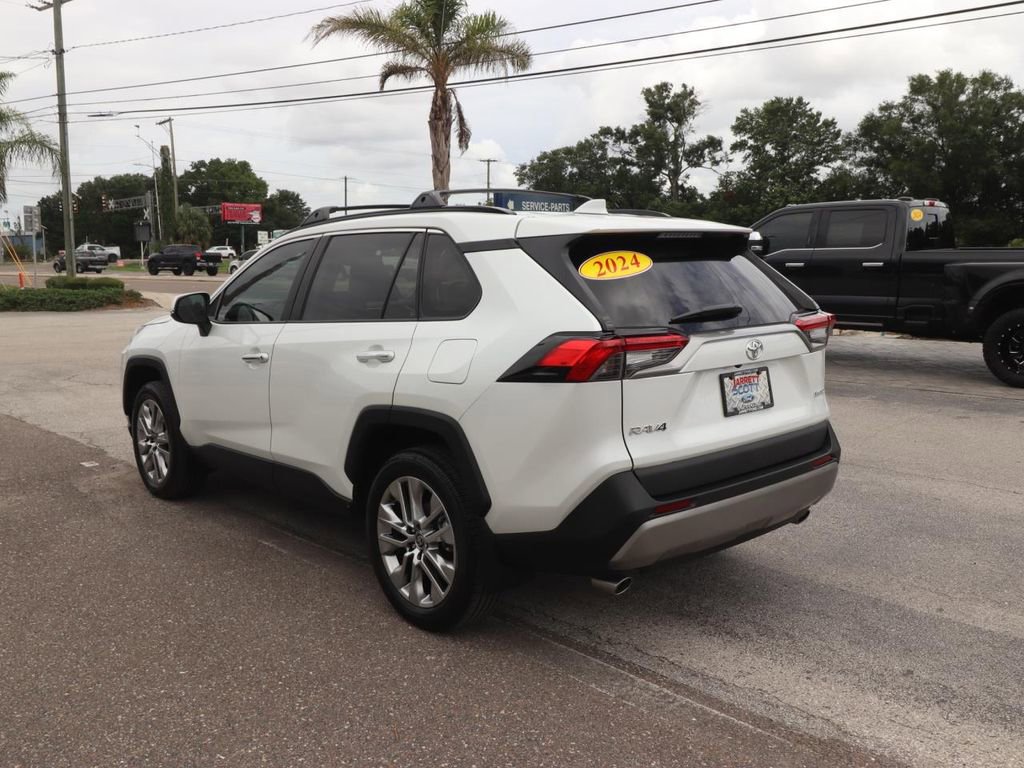 Used 2024 Toyota RAV4 Limited FWD image 8