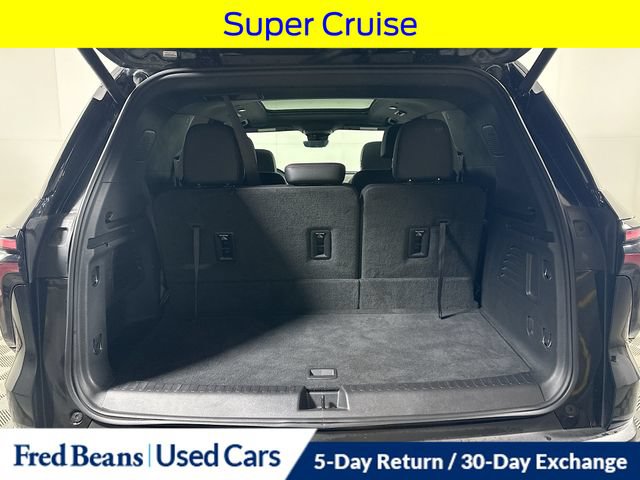 Used 2025 Chevrolet Traverse Z71 w/ Enhanced Driving Package AWD/4WD image 35